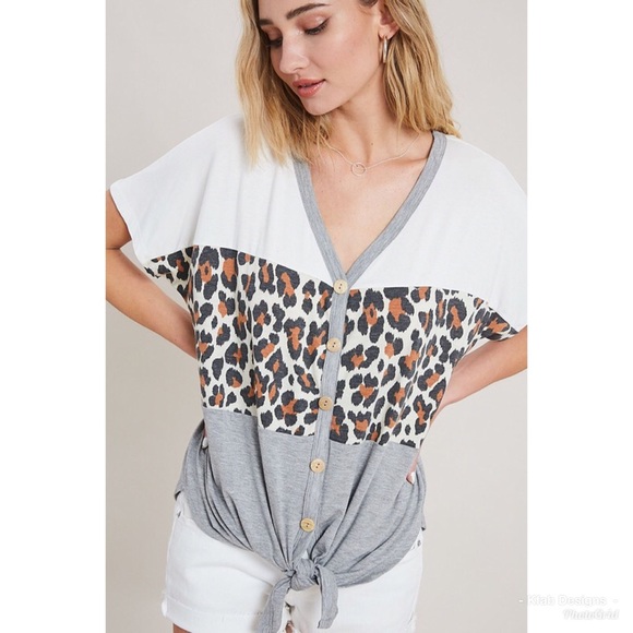 ❤️LAST 1! Animal Print Color Block Front Tie Top! - Picture 6 of 7